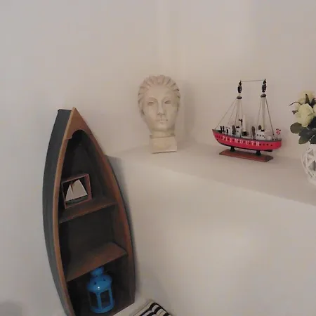 Leon Проживание в семье Сплит